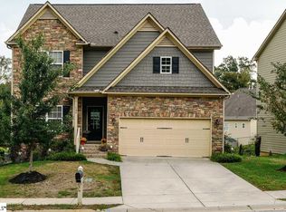 124 Raven Falls Ln, Simpsonville, SC 29681