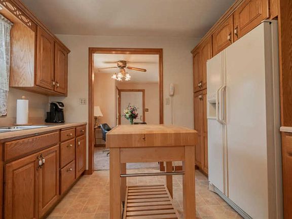 5th image of 2655 Forest Park Dr