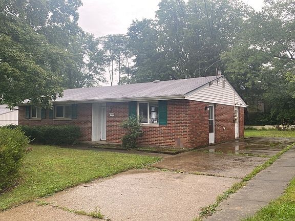 2nd image of 950 Patricia Ln