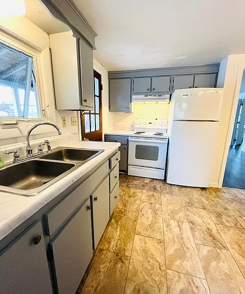 Kitchen & Appliances