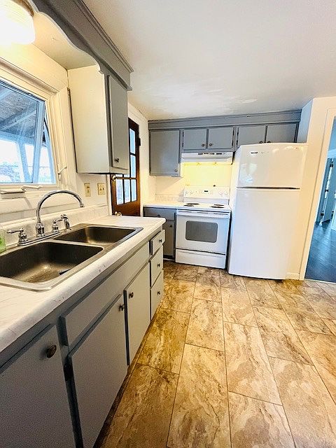 Kitchen & Appliances