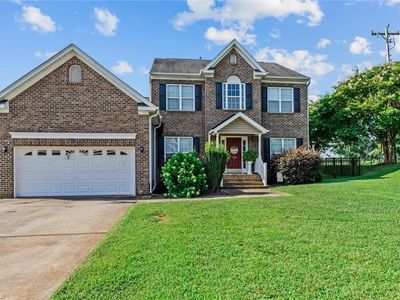 100 Oakmont Ln, King, NC, 27021