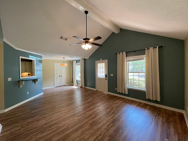 604 Huntington Pl — Photo 6