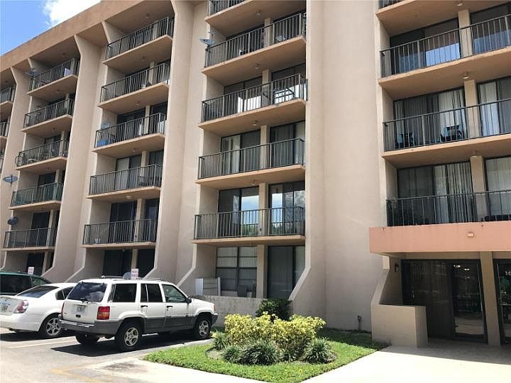 1st image of 16751 NE 9th Ave #213