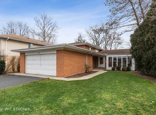 1265 Oxford Rd, Deerfield, IL 60015