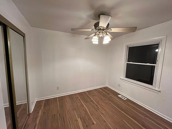 5th image of 1026 Faye St