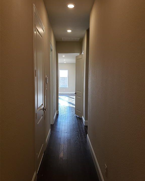 1st image of 10214 Mesa Dr