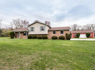 3672 W North Territorial Rd, Whitmore Lake, MI 48189