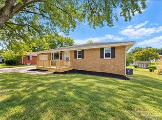 5424 Humbert Rd, Alton, IL 62002