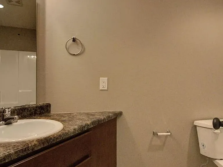 496 W Grace St — Photo 13