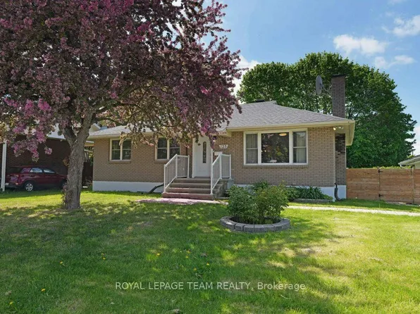 125 Norice St, Ottawa, ON K2G 2Y2