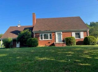 368 E Craig St, Craigsville, VA