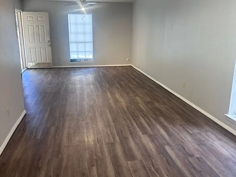 512 Rosedale St — Photo 3