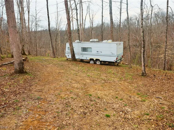 Brimstone Rd, Coolville, OH 45723