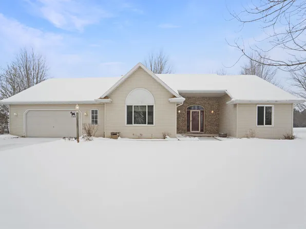 N4257 Twelve Corners Rd, Black Creek, WI 54106