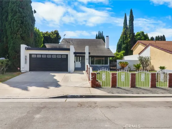2122 W Chalet Ave, Anaheim, CA 92804