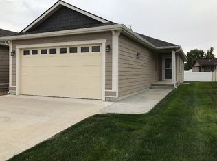 903 Sunrise Ct, Dodge City, KS 67801