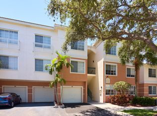 1108 Myrtlewood Cir E, Palm Beach Gardens, FL 33418