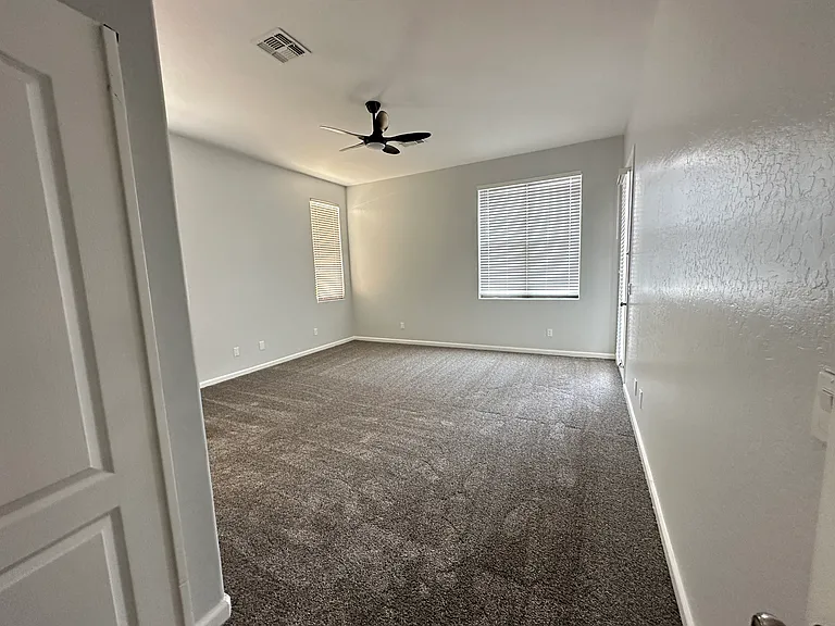 791 E Powell Way — Photo 11
