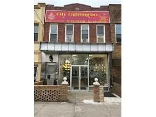 Building Photo - 204 Highlawn Ave
