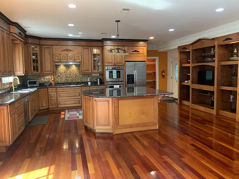 5124 Kenwood Dr — Photo 49