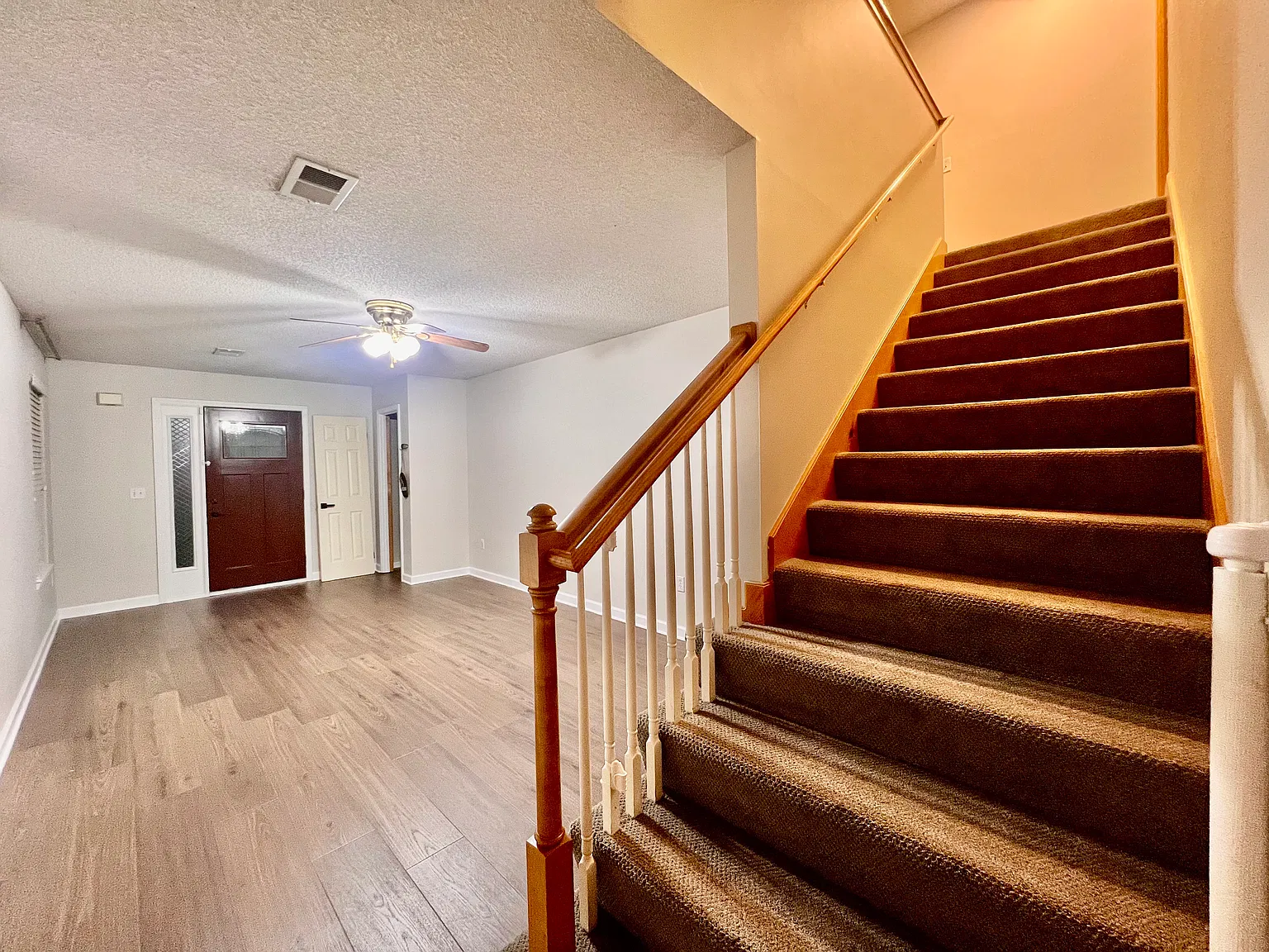 3 bed, 1476 sqft, $2,675 — Photo 4