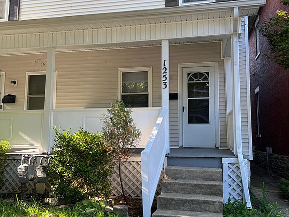 2nd image of 1253 Eastwood Ave #1253