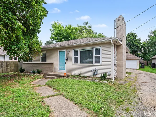 2712 Byron Center Ave SW, Wyoming, MI 49519