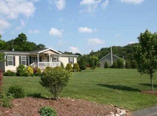 271 White Oak Creek Rd, Newland, NC 28657