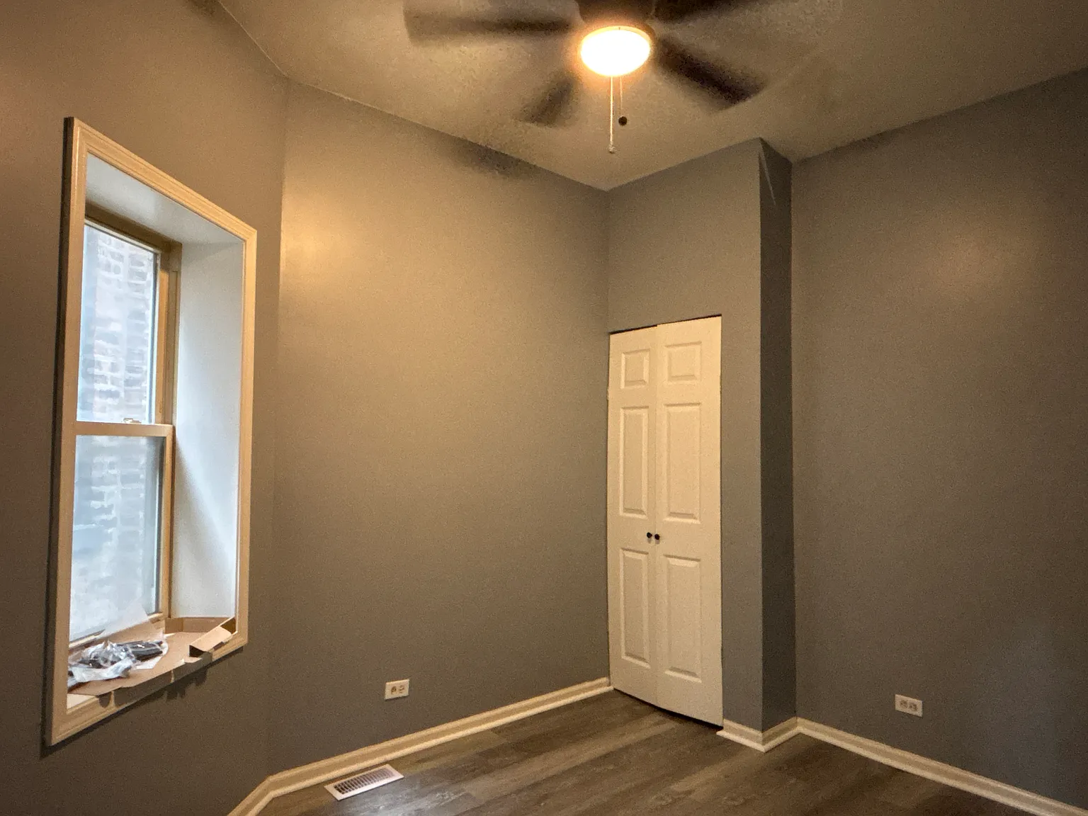 5 bed, 2700 sqft, $2,600 — Photo 3