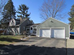 4233 S Quarterline Rd, Muskegon, MI 49444