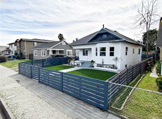 842 W 49th St, Los Angeles, CA 90037