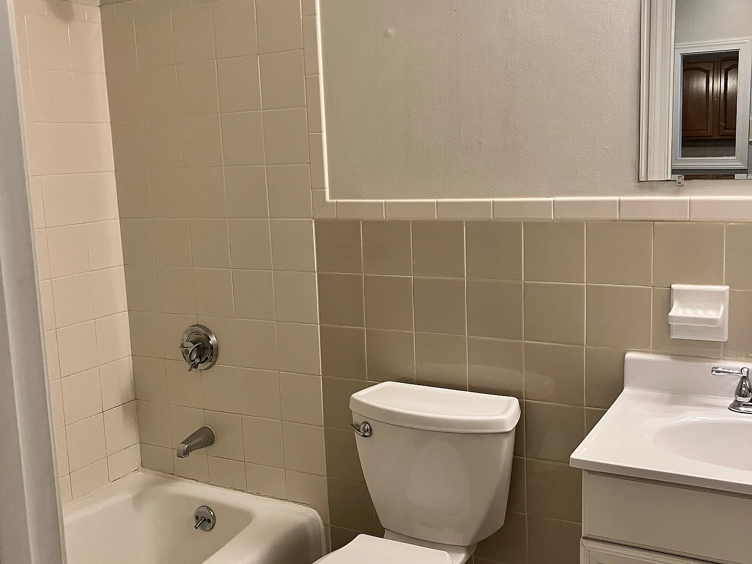 1 bed, 583 sqft, $1,900 — Photo 4
