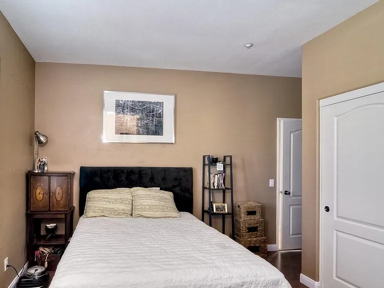 16489 Sunstone Dr — Photo 10