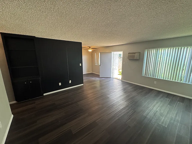 4522 Dawson Ave #3 — Photo 2