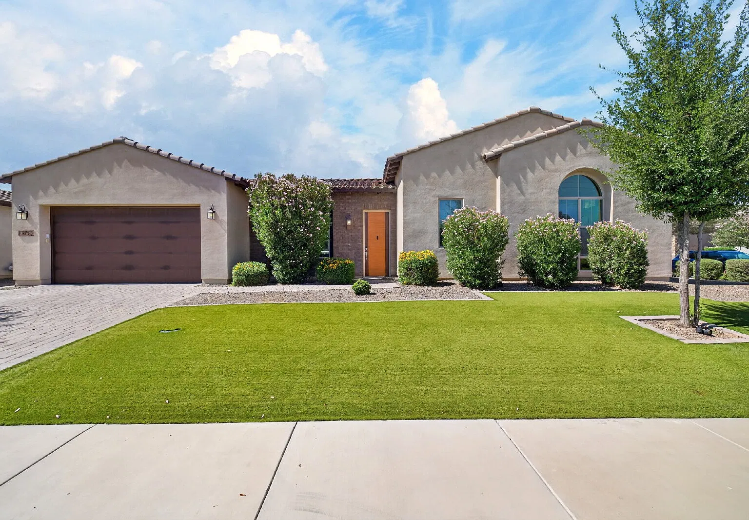 4 bed, 4.0 bath, 3650 sqft, $3,995 — Photo 2