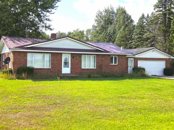 1108 S Murray Rd, Caro, MI 48723
