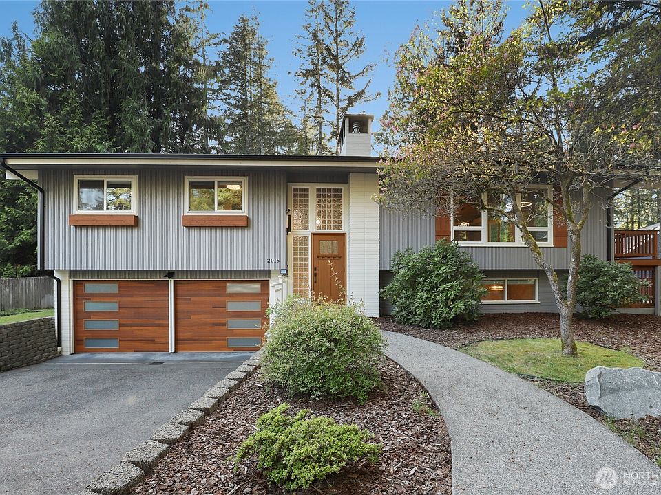 1st image of 2015 Clairmont Circle SW