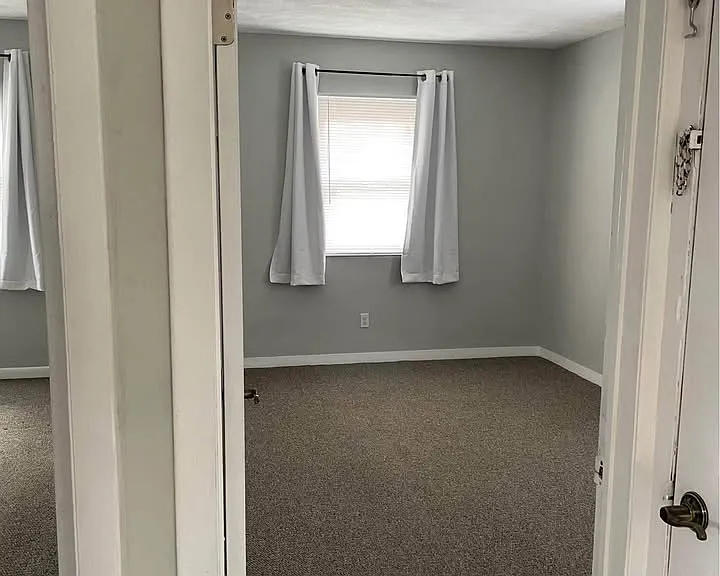 156 Shore Dr — Photo 9