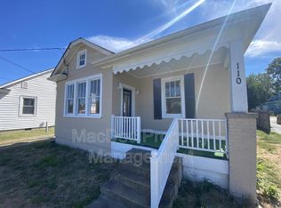 110 Chatham Ln, Fredericksburg, VA 22405