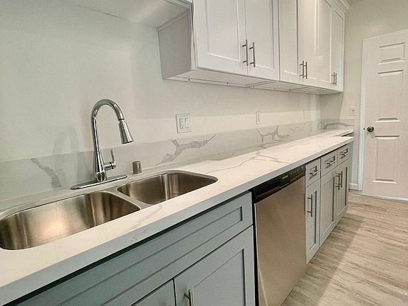 2nd image of 5836 Camerford Ave #1/2