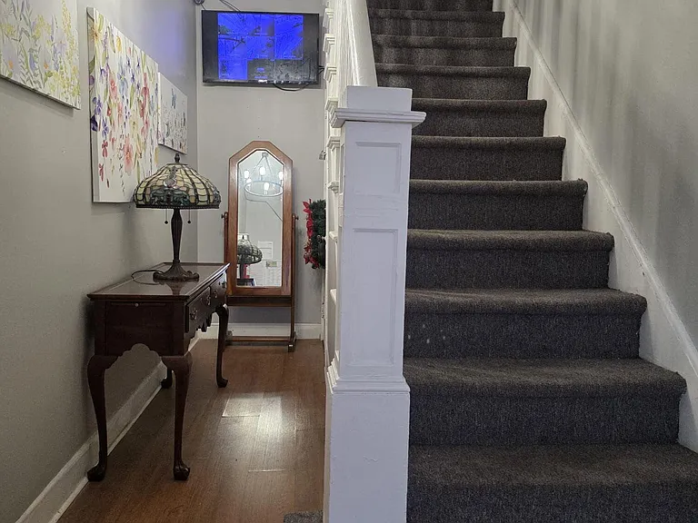 1210 S Main St #C — Photo 7