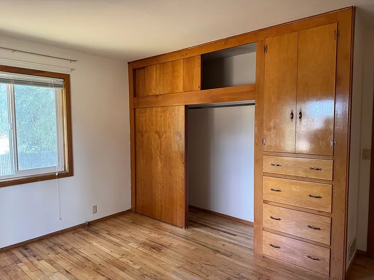 260 Cavalier Dr — Photo 7