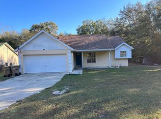 40156 Oakridge Dr, Lady Lake, FL 32159