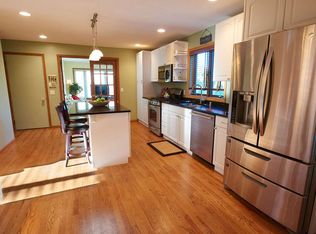 2880 Forest Ln, Madison, WI 53711