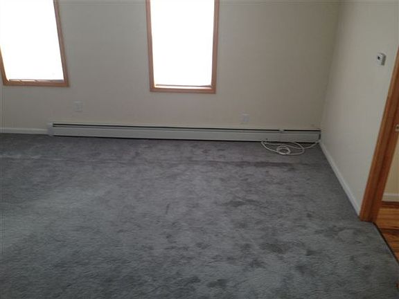 5th image of 10957 Centreville St