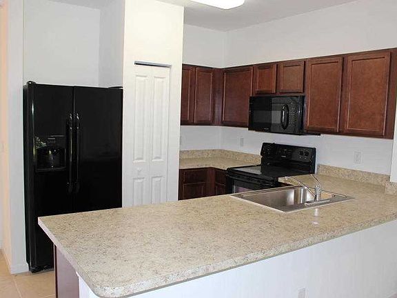 5th image of 3632 NW 29th Ct