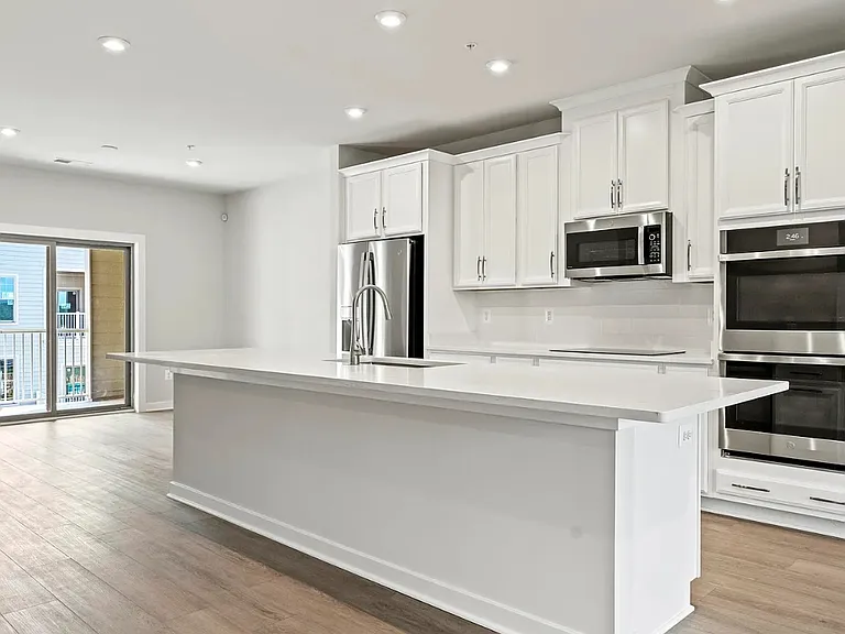605 Market Grove Dr #1-200 — Photo 1