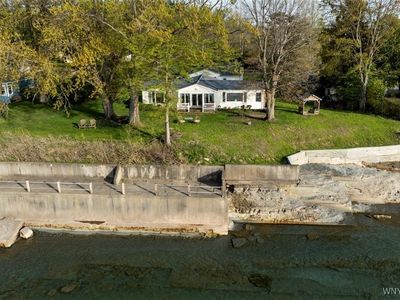 9910 & 9912 Shorecliff Rd, Angola, NY, 14006