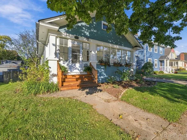 102 Anderson Blvd, Geneva, IL 60134